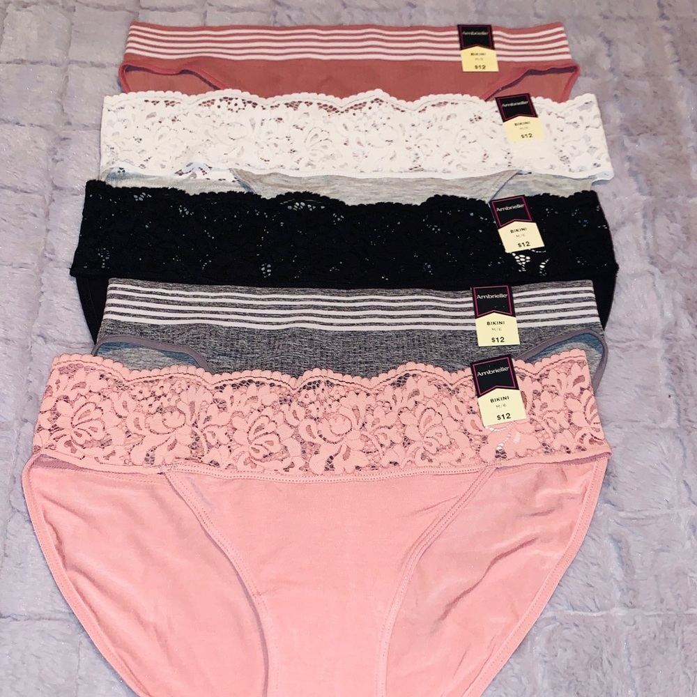 Ladies size Medium (6) NWT Panty Bundle 5 pairs!!!